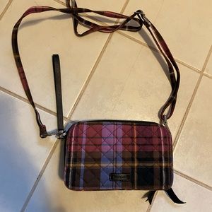 vera bradley wristlet